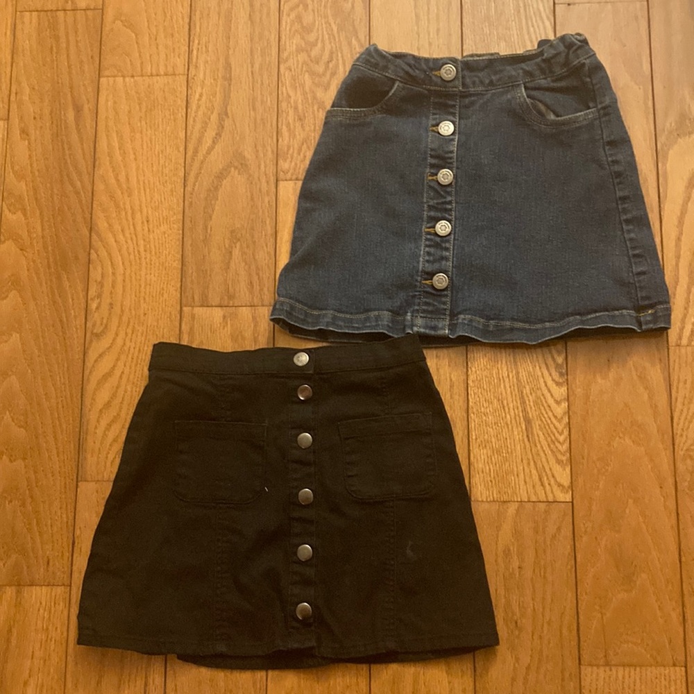 Girls Black and Dark wash denim button up skirts